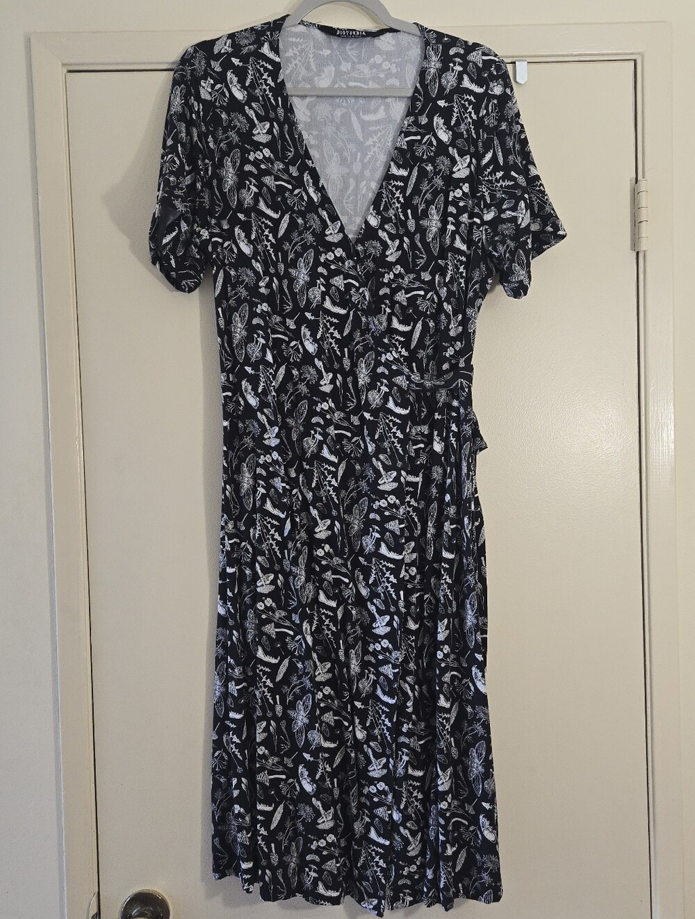 Disturbia Earth Magick Black and White Botanical Wrap Dress Size US 10